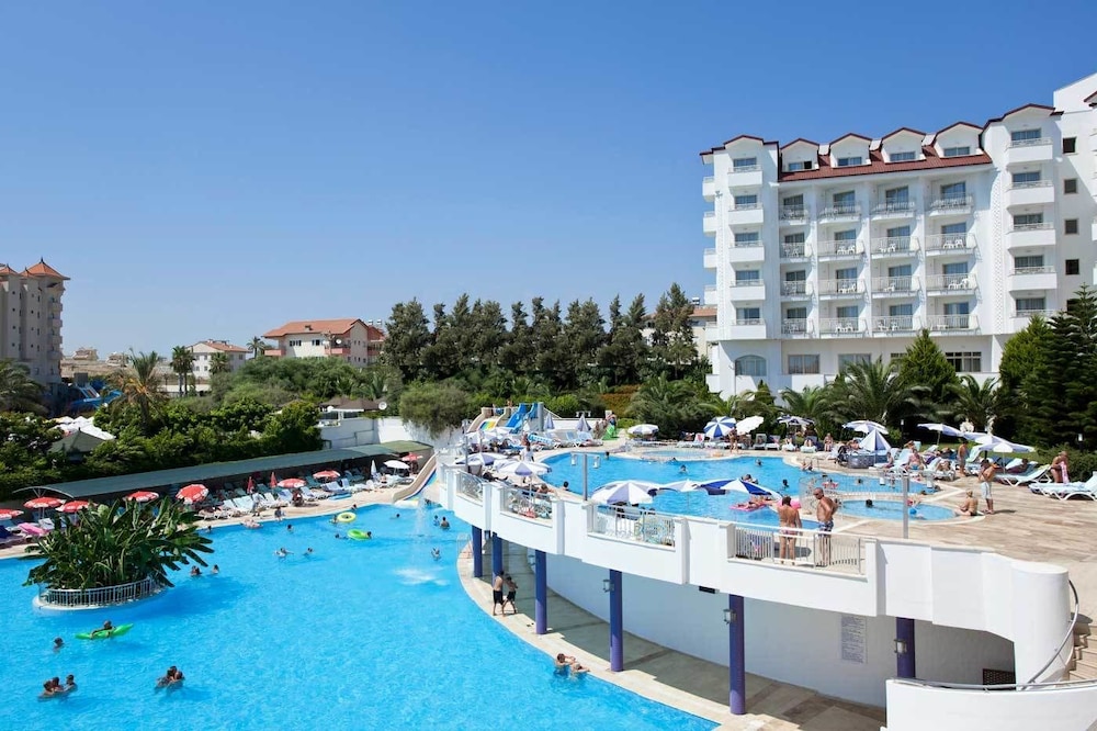 Serenis Hotel in SIDE