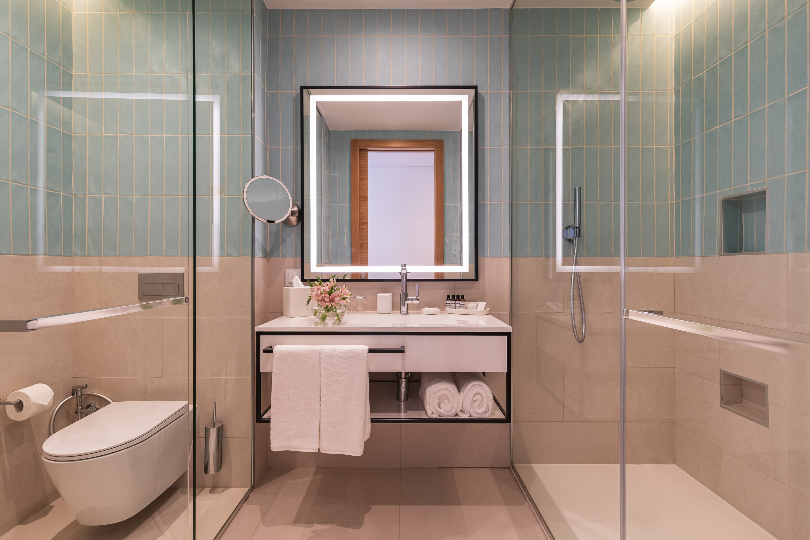 جناح، Hyatt Regency Lisbon 2/2
