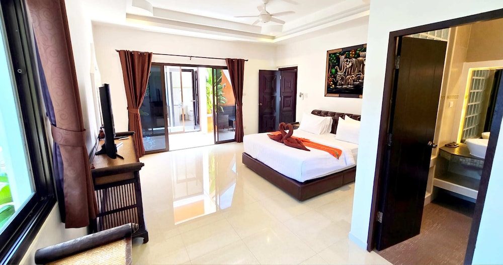 Hide Land Pattaya - Luxurious Tropical Villa 17/97