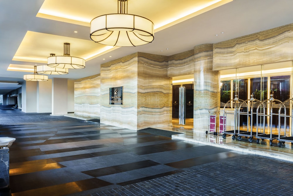 Hotel Ciputra World Surabaya managed by Swiss-Belhotel International 16/76