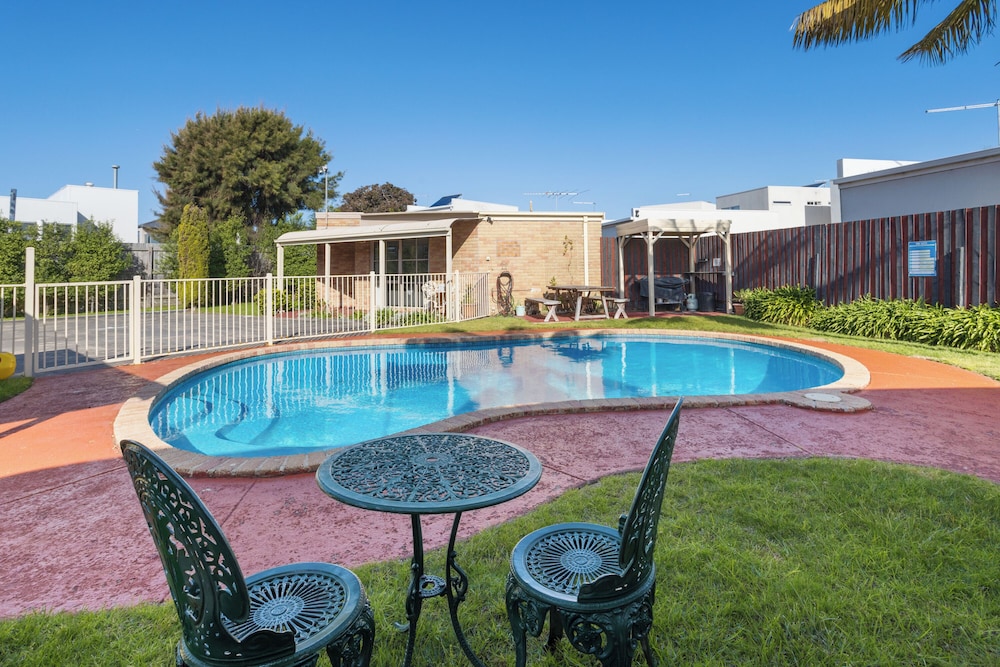 Bayview Motel Rosebud 55/60