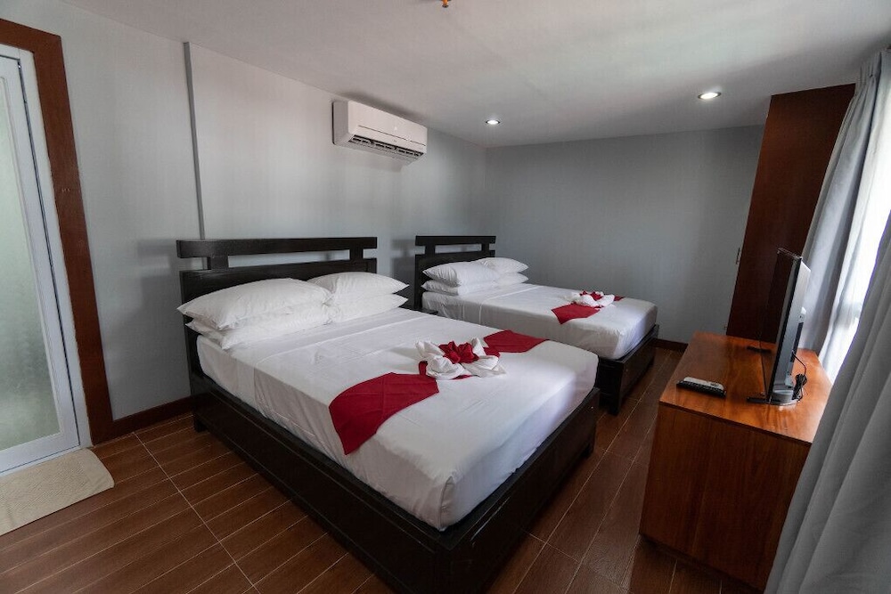 غرفة سوبيريور بسريرين كينج، One Averee Bay Hotel 3/6