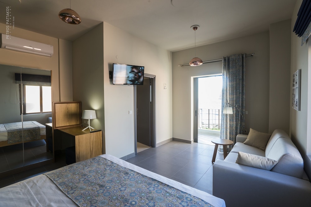 Elia Agia Marina Hotel 58/77