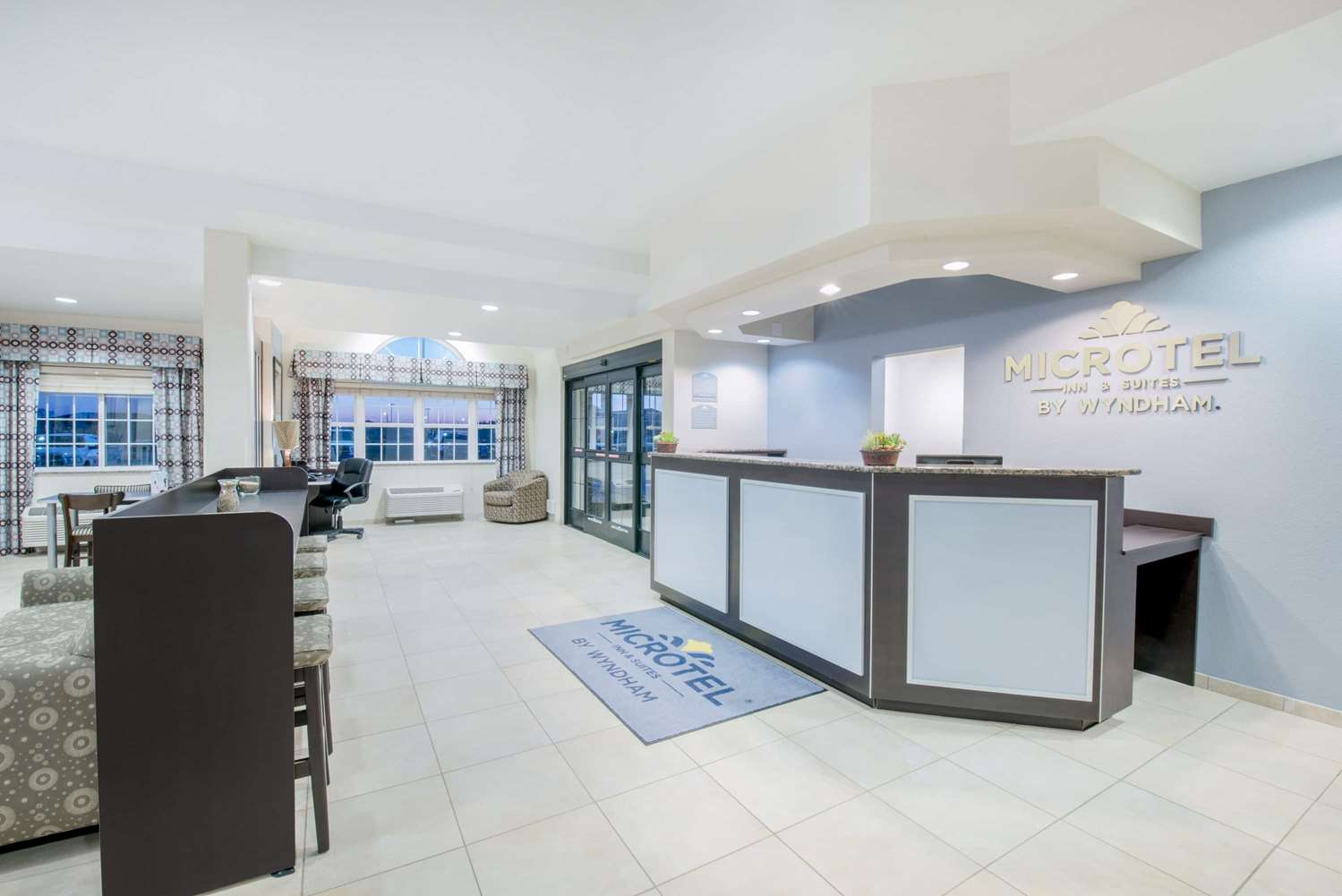 Microtel Inn And Suites By Wyndham Stanley 3/21