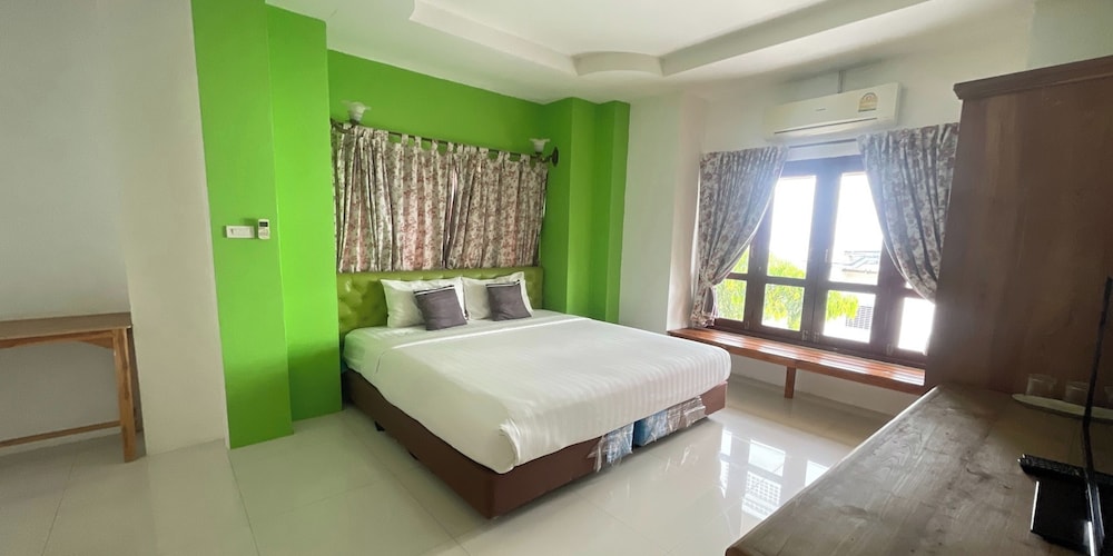 Yellow Tique Hotel 20/58