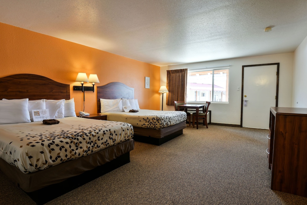 Adventure Inn & Motel 6/43