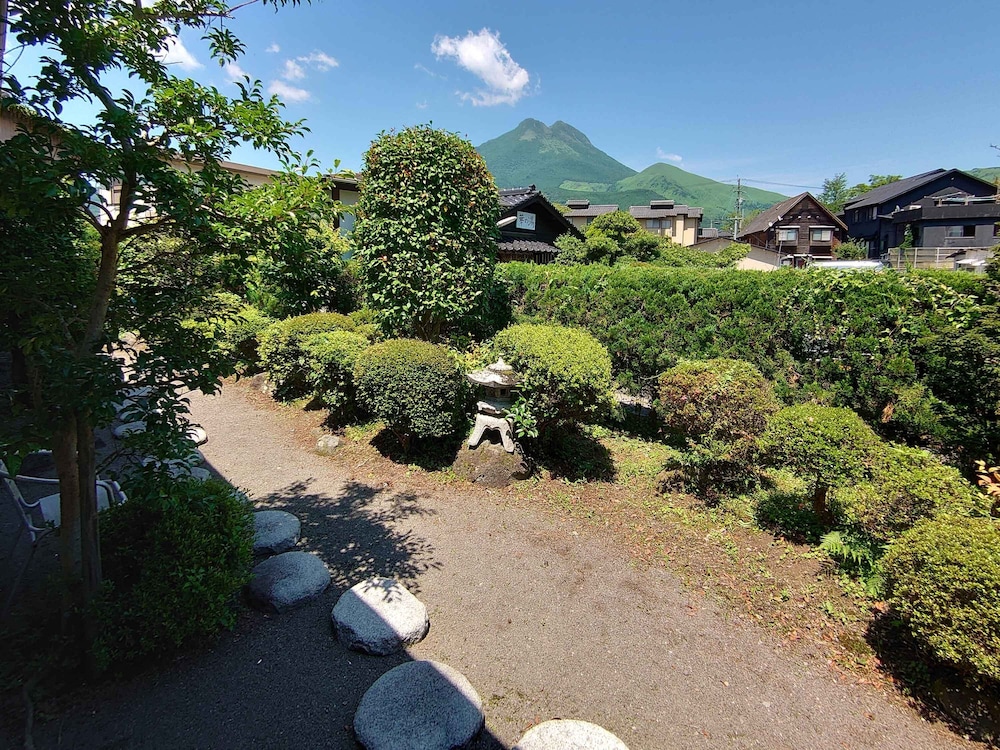 Hasuwa Inn 40/50