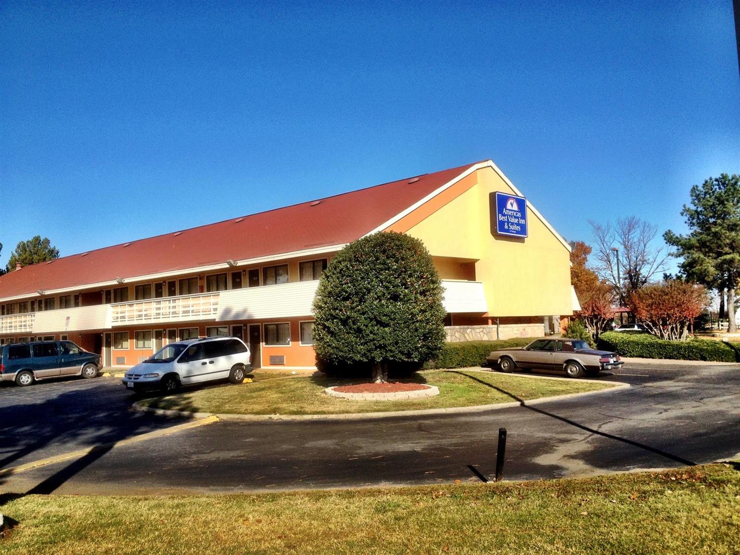 Americas Best Value Inn & Suites Little Rock at Scott Hamilton Dr 3/20