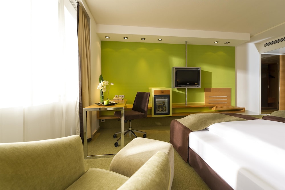 Sunday Hotel Main Taunus Frankfurt/Sulzbach 10/67