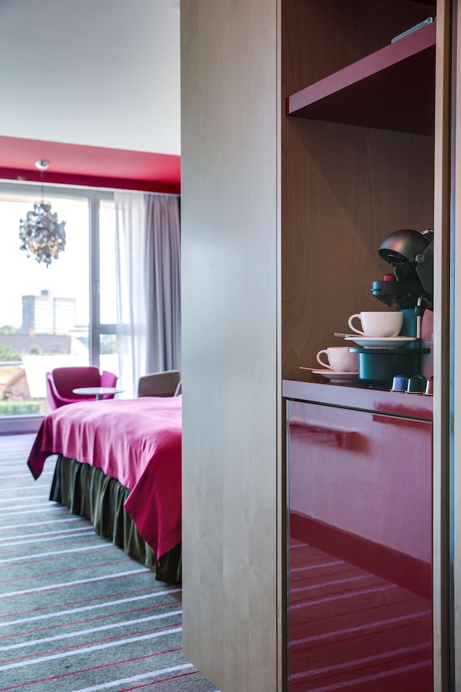 Radisson Blu Media Harbour Hotel Dusseldorf 20/68