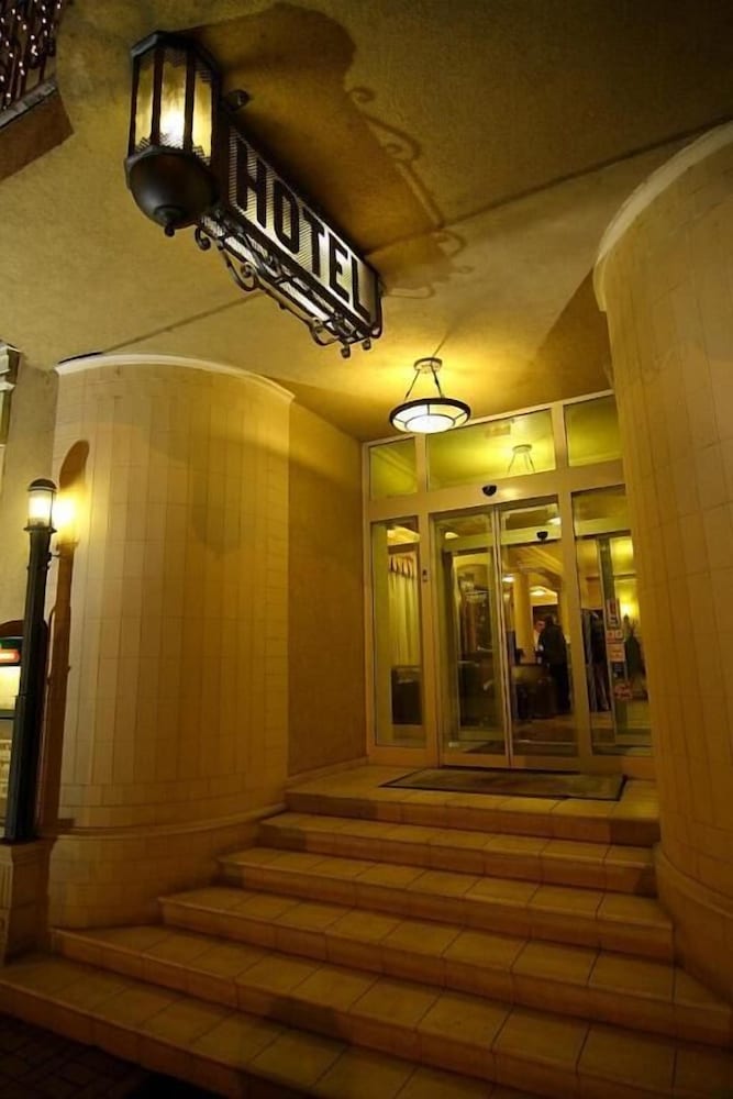 Old Miskolcz Hotel & Restaurant 24/34