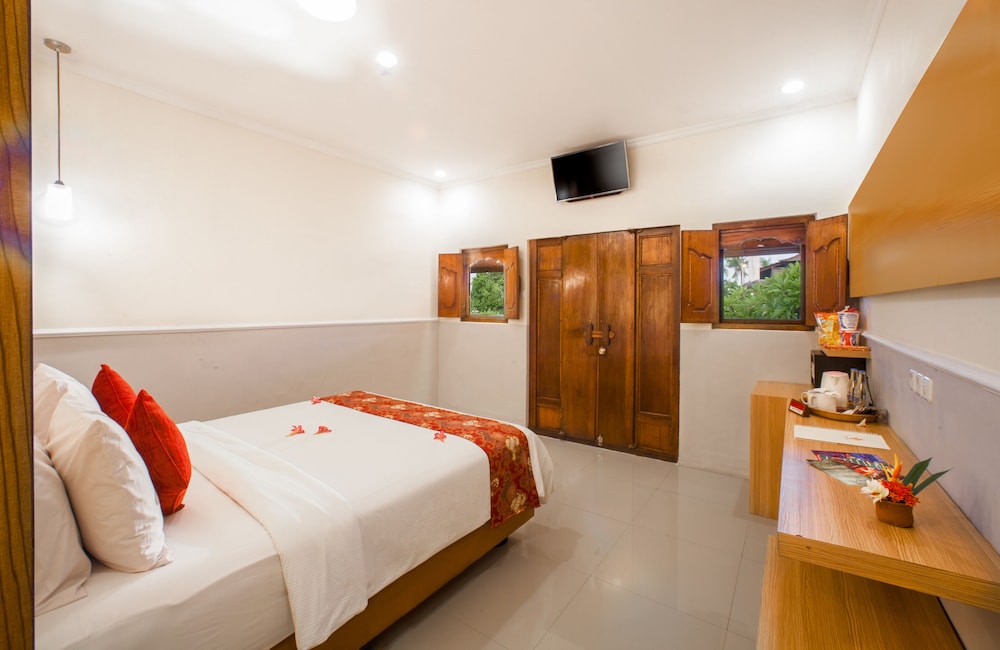 Bali Taman Lovina Beach Resort & Spa 6/50