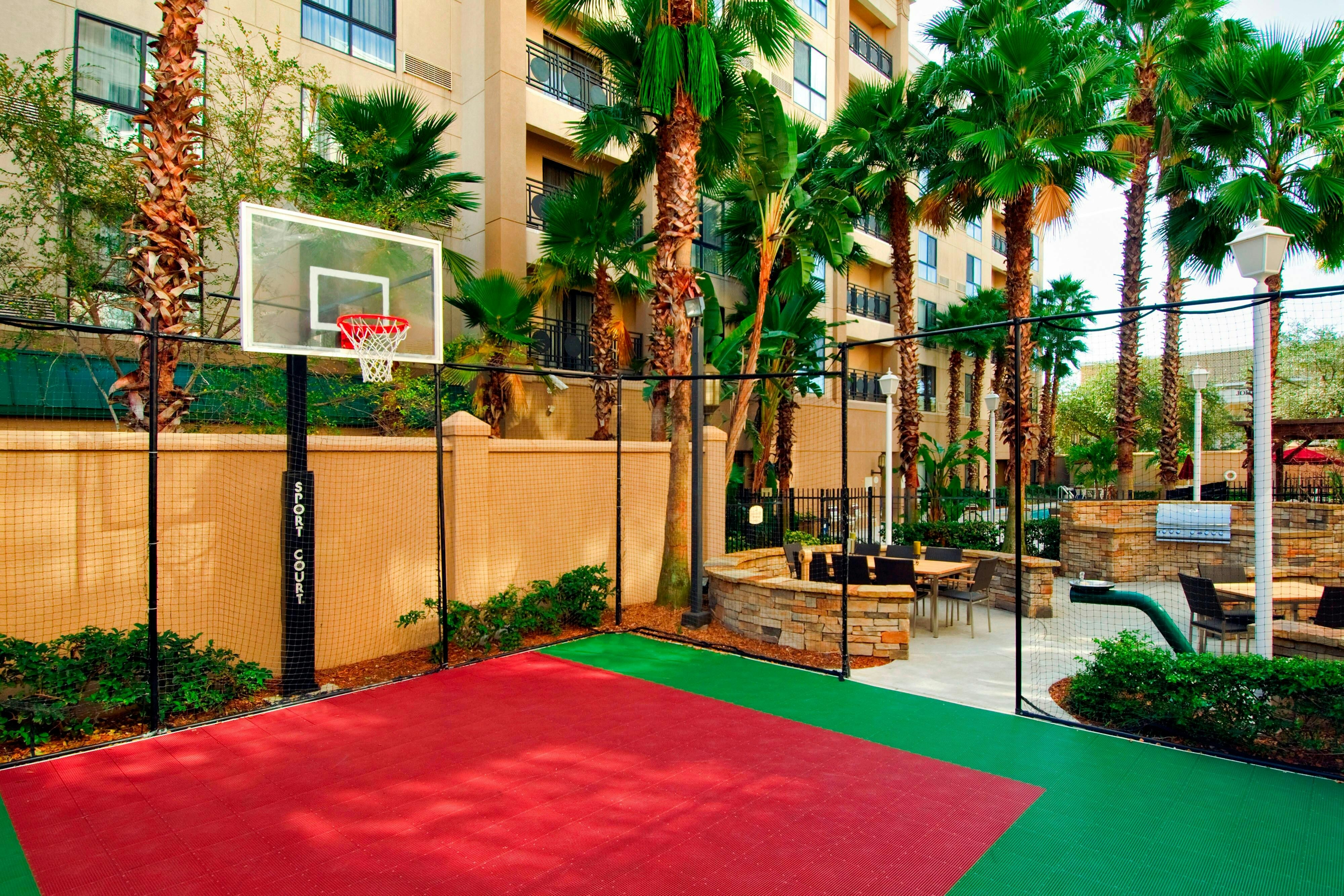 Courtyard by Marriott Tampa Downtown 18/19