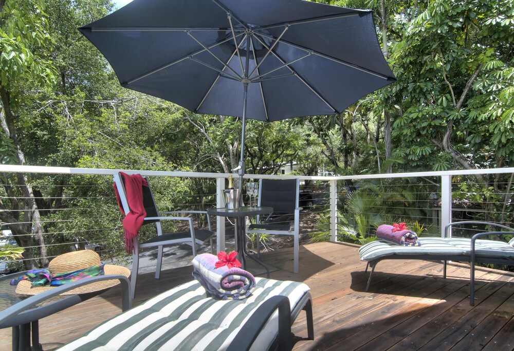 Port Douglas Cottage and Lodge 28/35