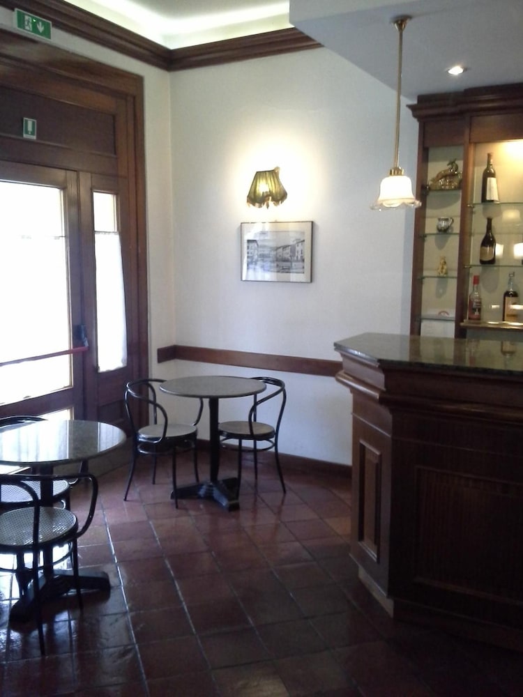 Hotel Albergo Italia 24/33