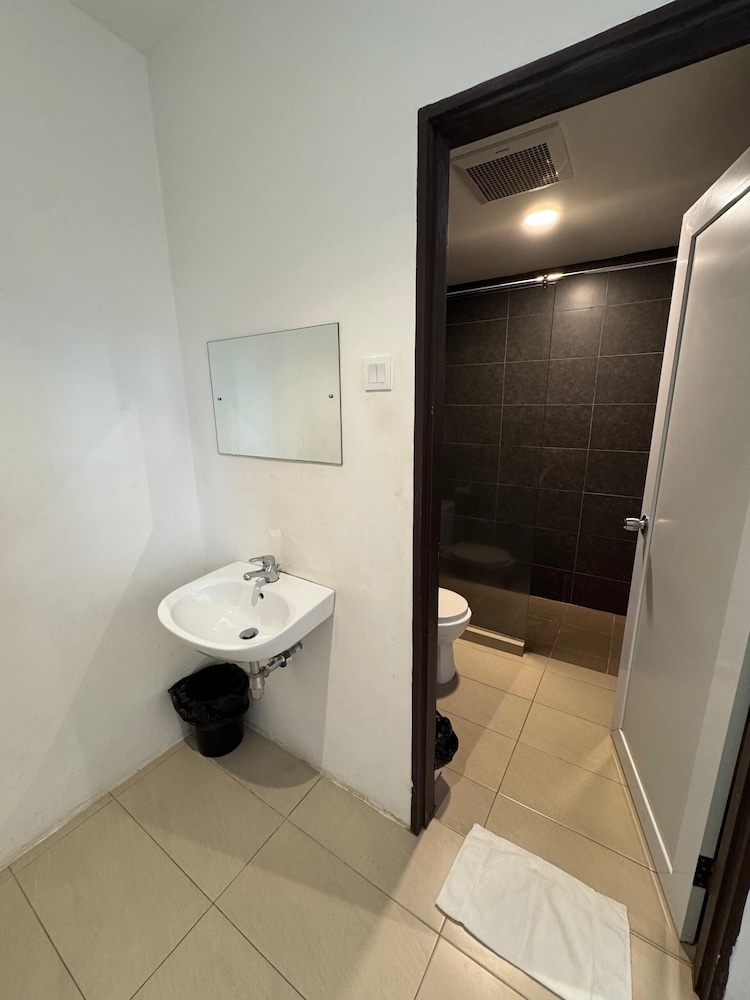 HOTEL REGAL MALAYSIA 55/58
