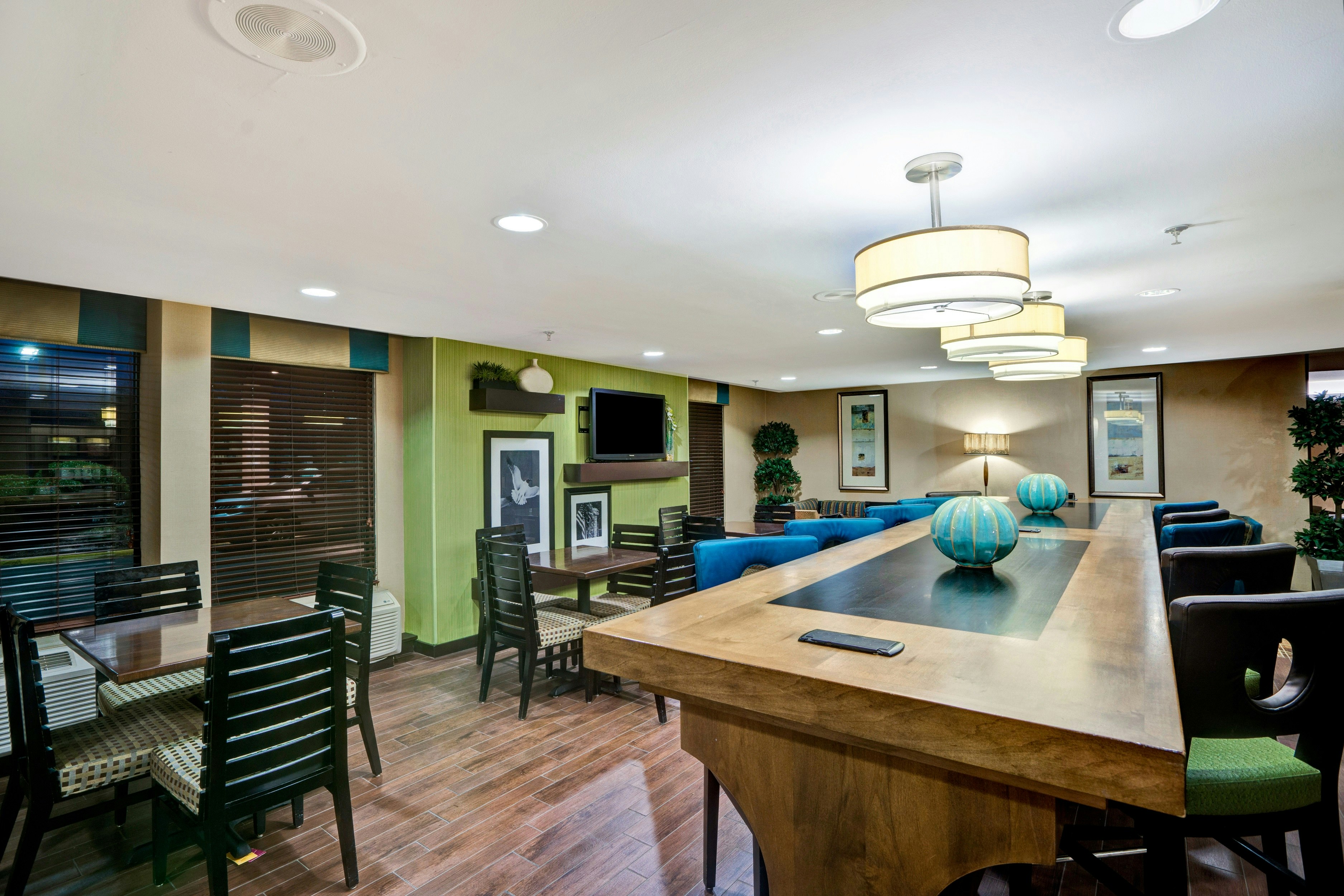 Hampton Inn Milford, CT 35/72