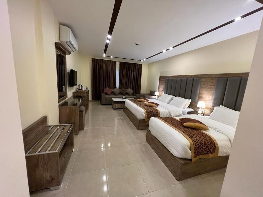 Shaqilath Hotel 3/47