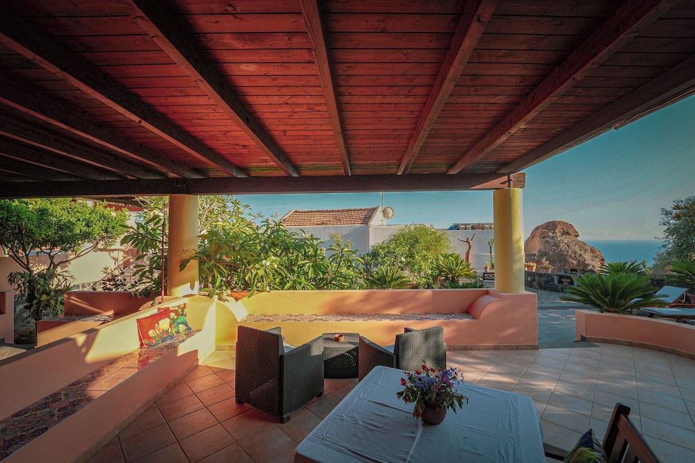 Residence Hotel Al Belvedere Salina 41/78