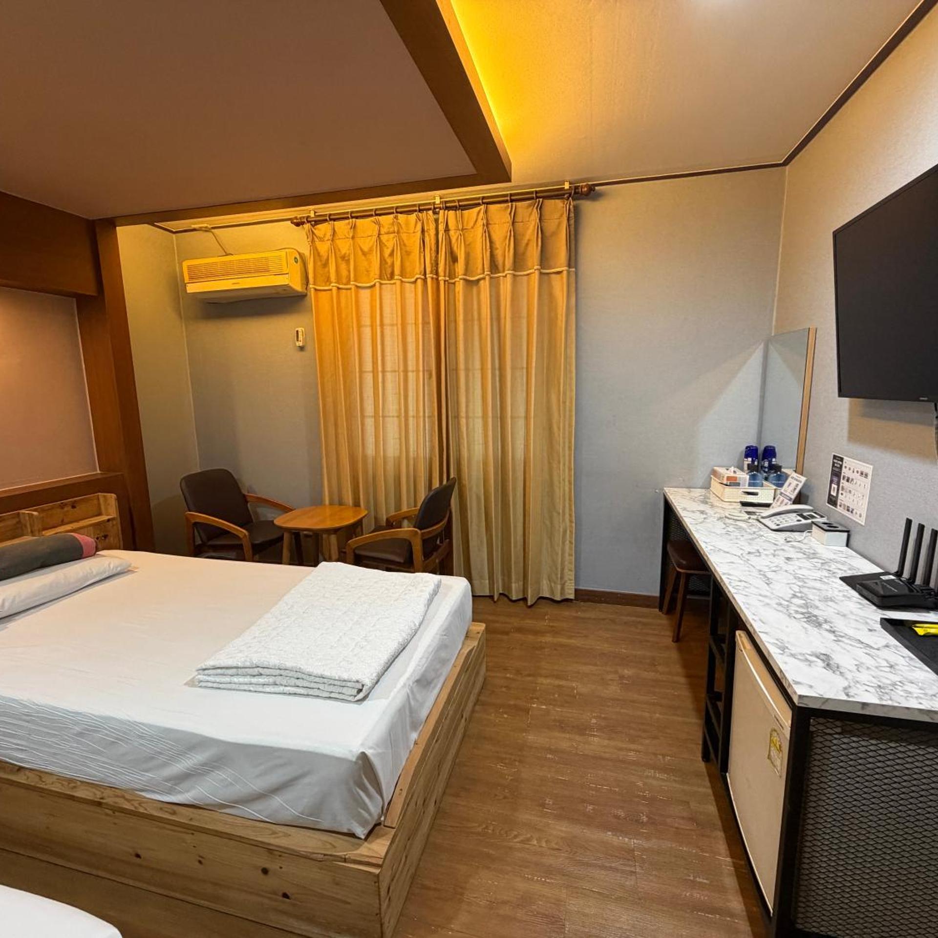 Sweet Hotel 33/47
