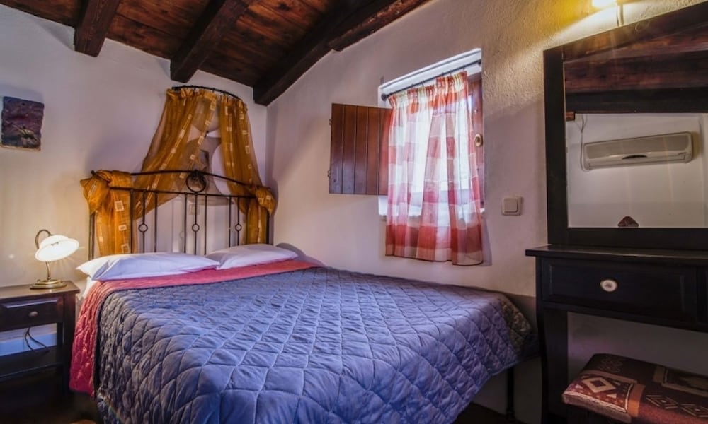 Psamathous Guest House 5/34