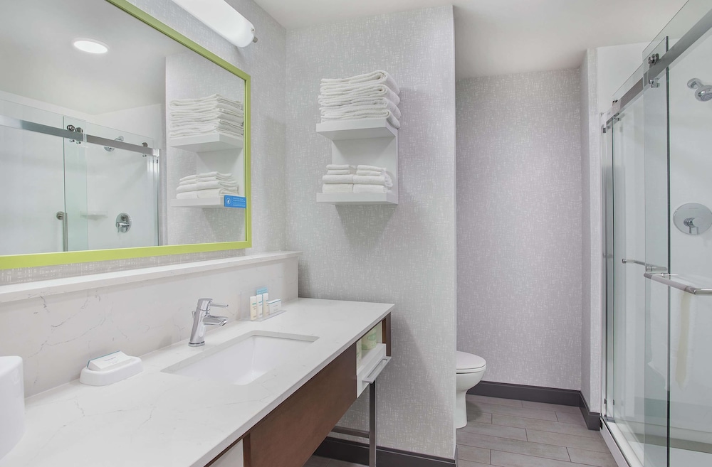 Hampton Inn Simpsonville Ky 18/39