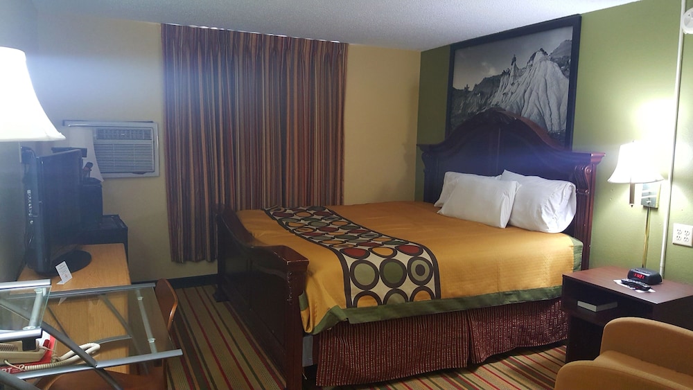 Super 8 by Wyndham Minot Airport 10/21