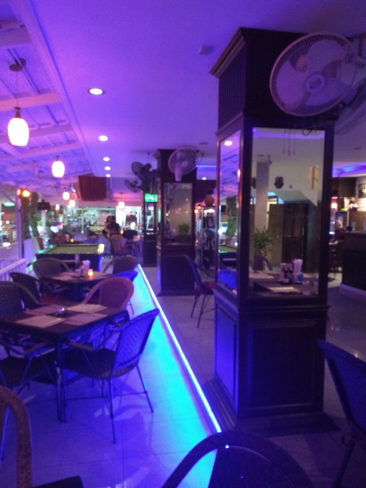 Zip Lounge And Apartments ( Ex. Zip Hotel & Bar) 3/36