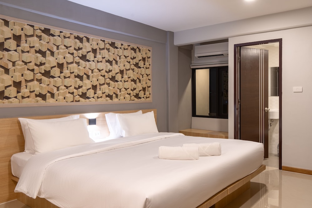 PLAAI Play Hotel Rayong 24/64