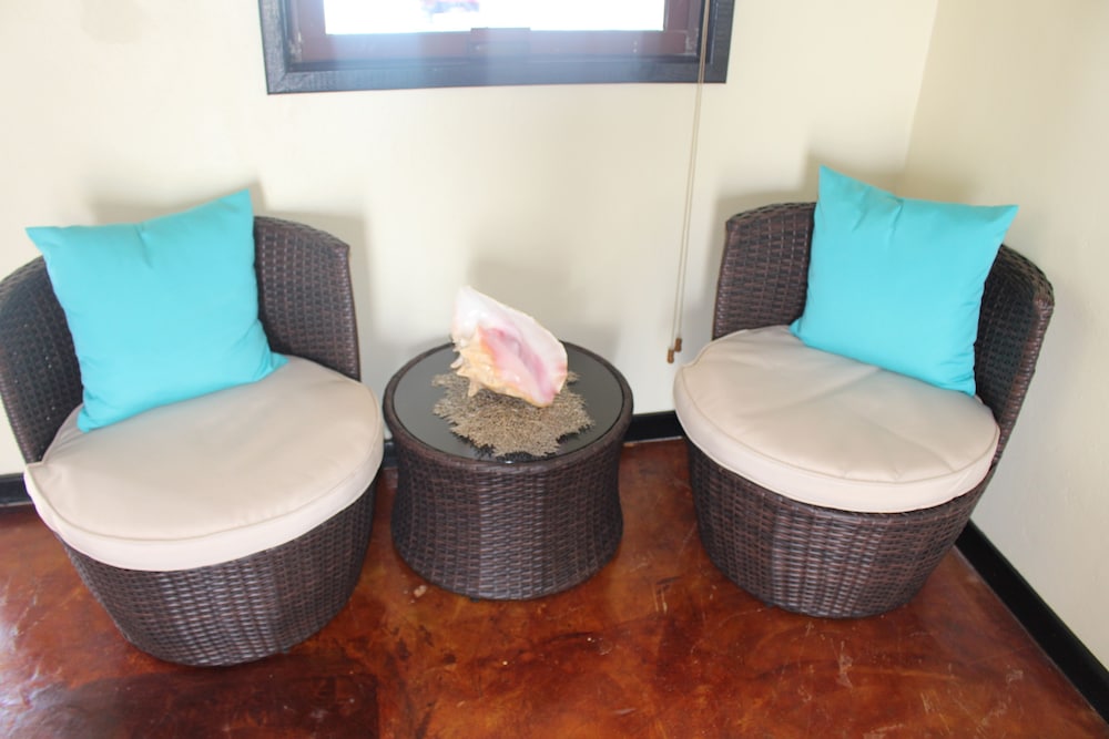 Lina Point Belize Overwater Resort 57/78