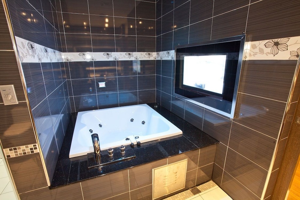 Wei Feng Exquisite Hotel Nanzi Branch 32/50