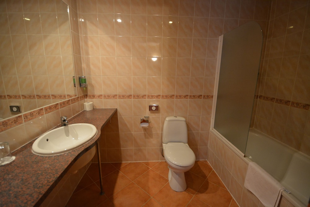 Pegasa Pils Hotel 32/33
