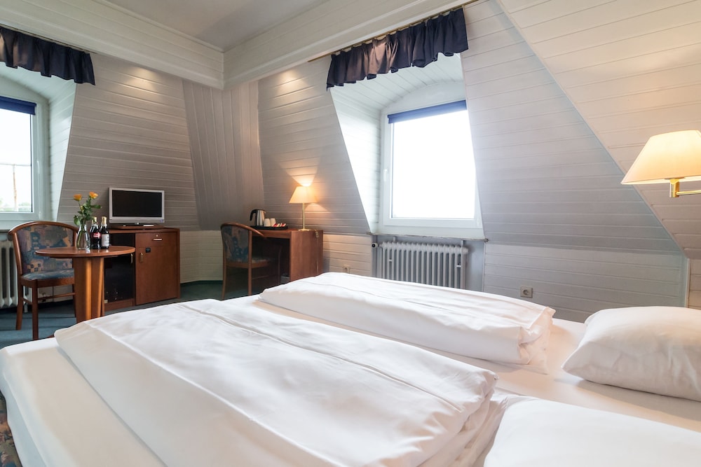 STANDARD, DOUBLE BED