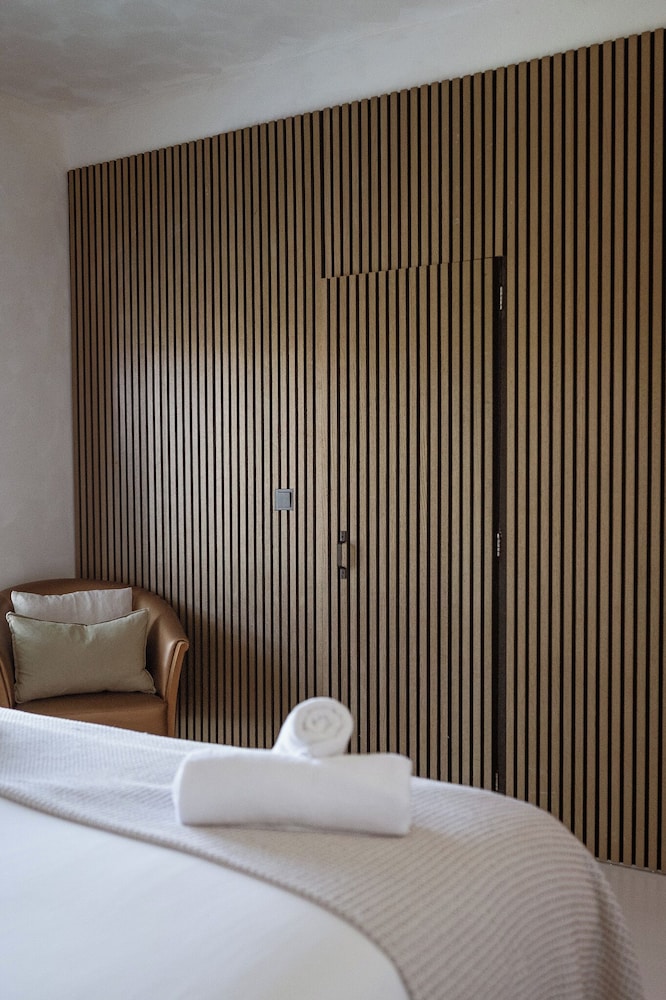 COMFORT, DOUBLE OR TWIN BED, BALCONY