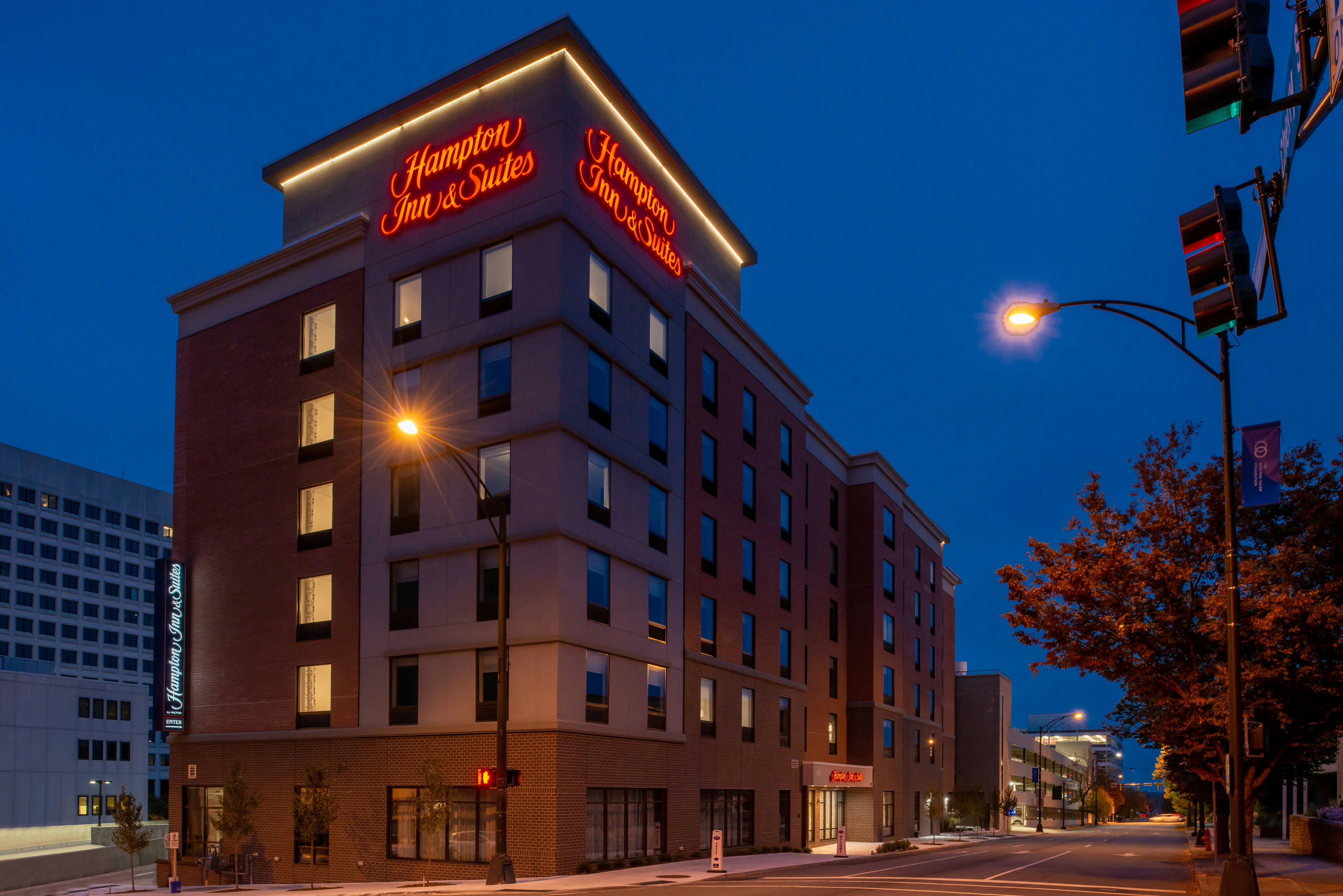 Hampton Inn And Suites Winston Salem Downtown 6/53