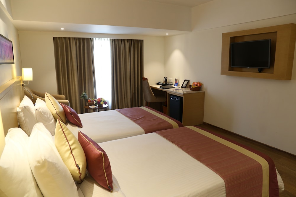 Rivera Sarovar Portico, Ahmedabad 14/25