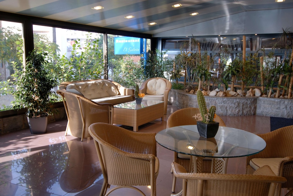 restaurant-cafeteria