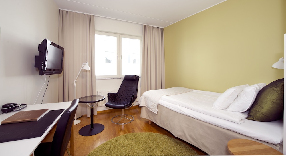 First Hotel Planetstaden 27/83
