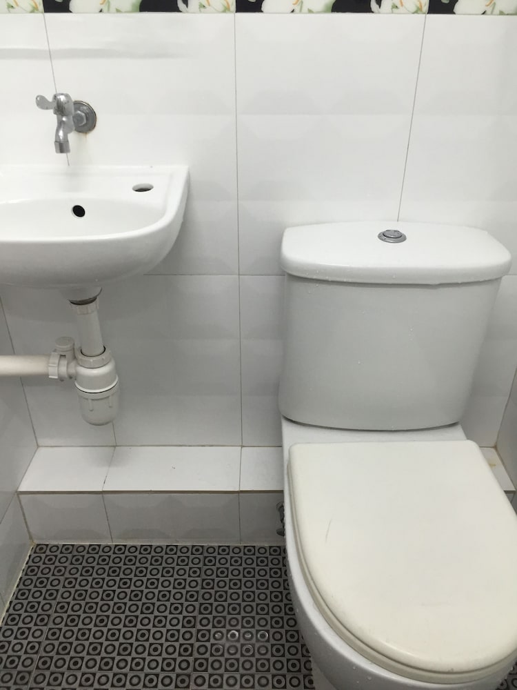 International Inn 30/30