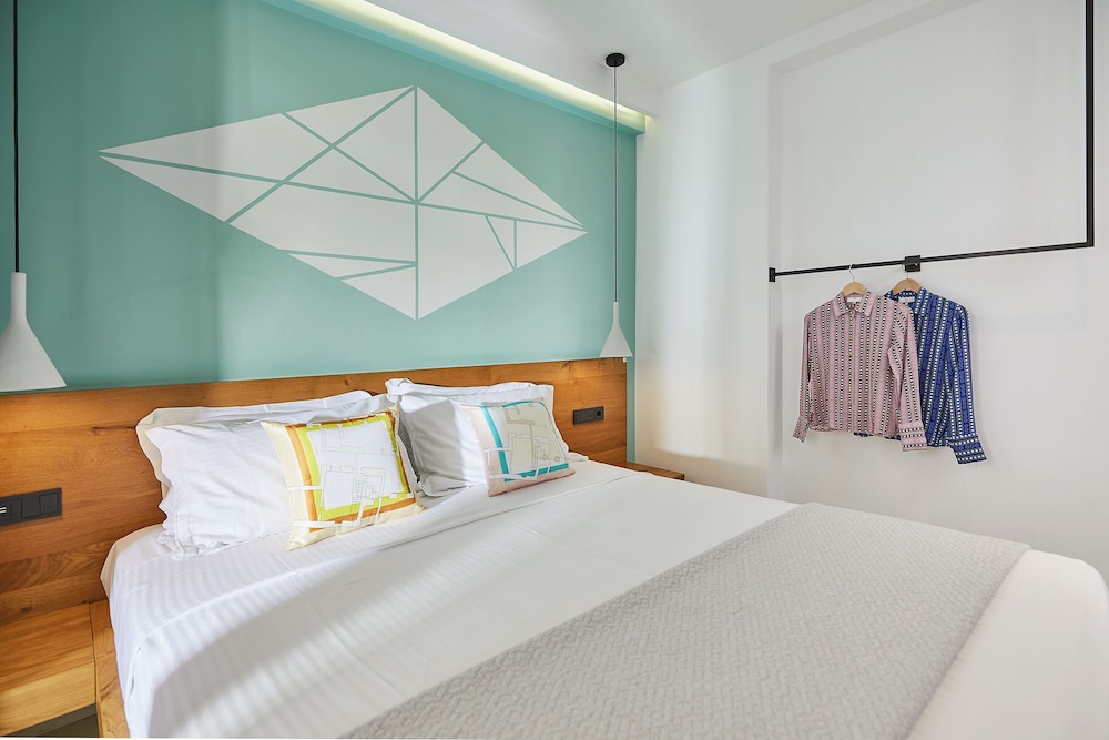 STANDARD, DOUBLE BED, BALCONY
