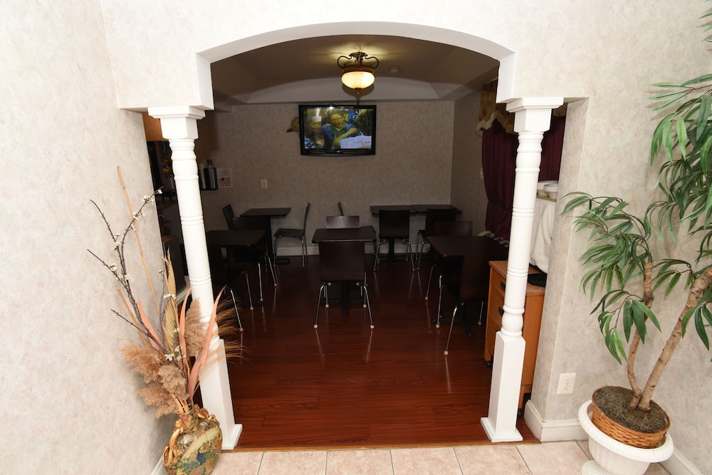 Country View Inn & Suites Atlantic City 5/35