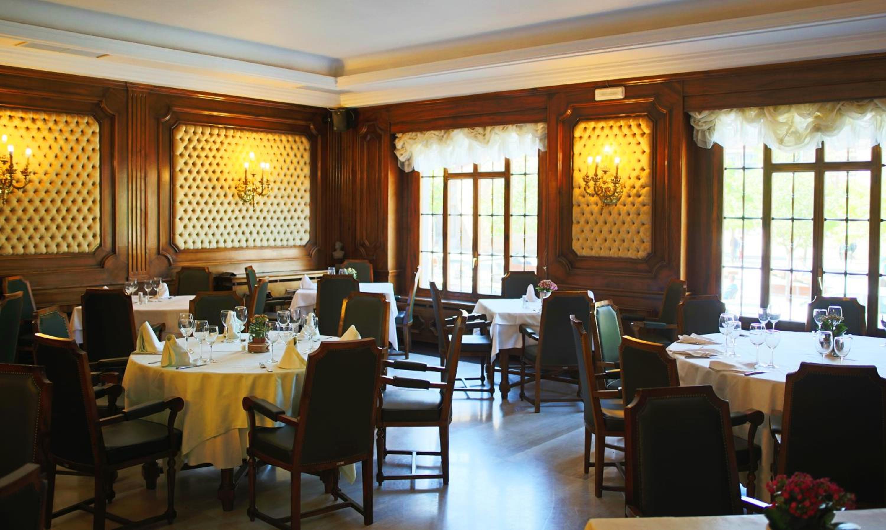 Hotel Gaudi Astorga 35/48
