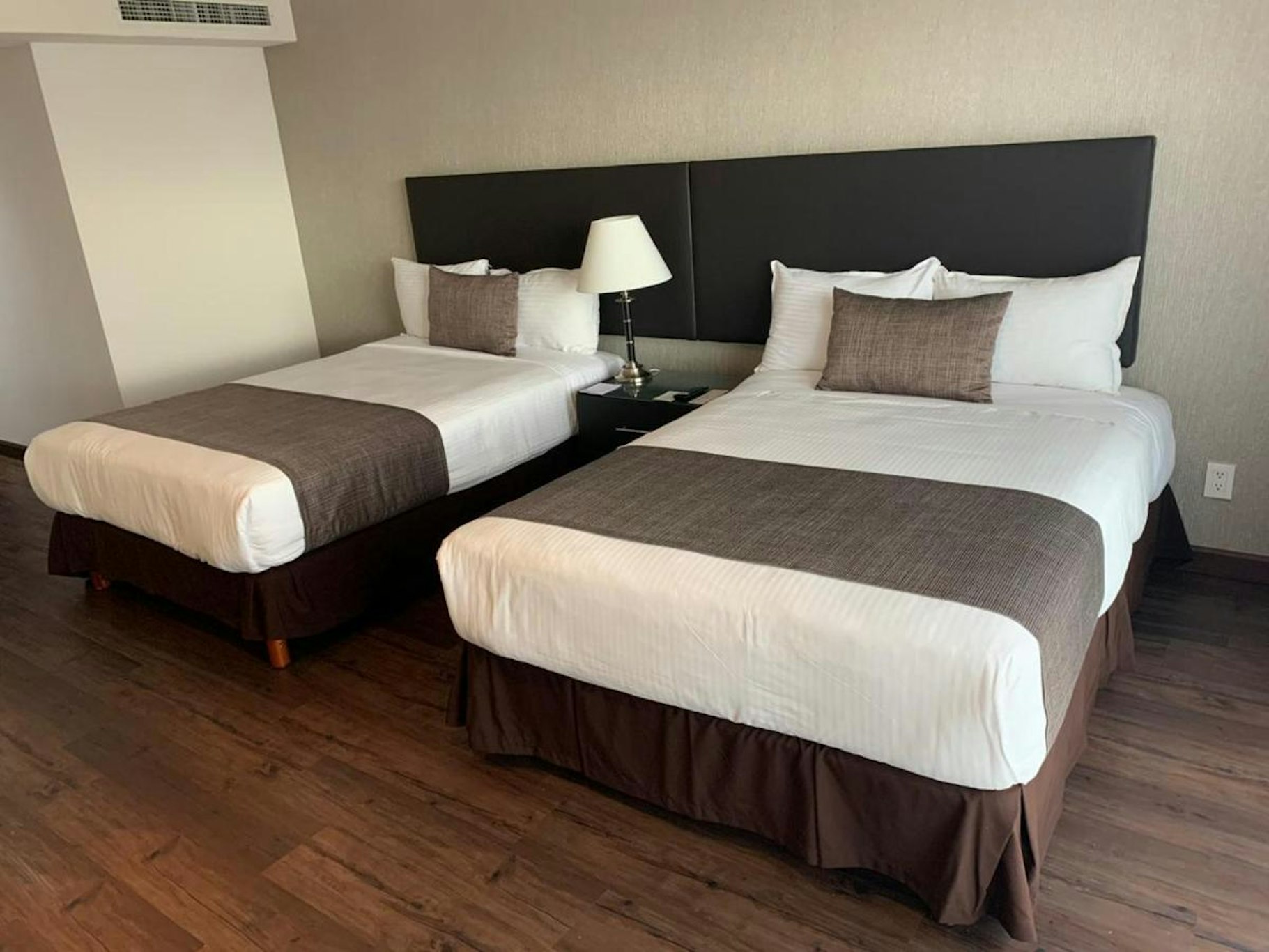 St Isidro Suites Corporate Housing SPA & Wellness Center 15/55
