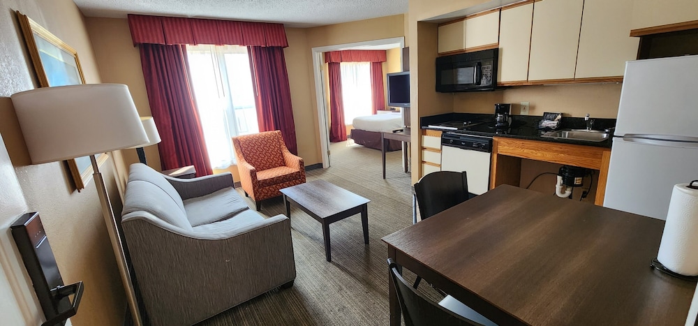 Affordable Suites of America Detroit-Warren (Ex Hawthorn Suites By Wyndham) 31/50