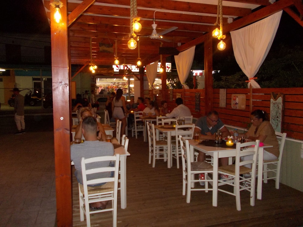 Kavos Central Gardens 27/42