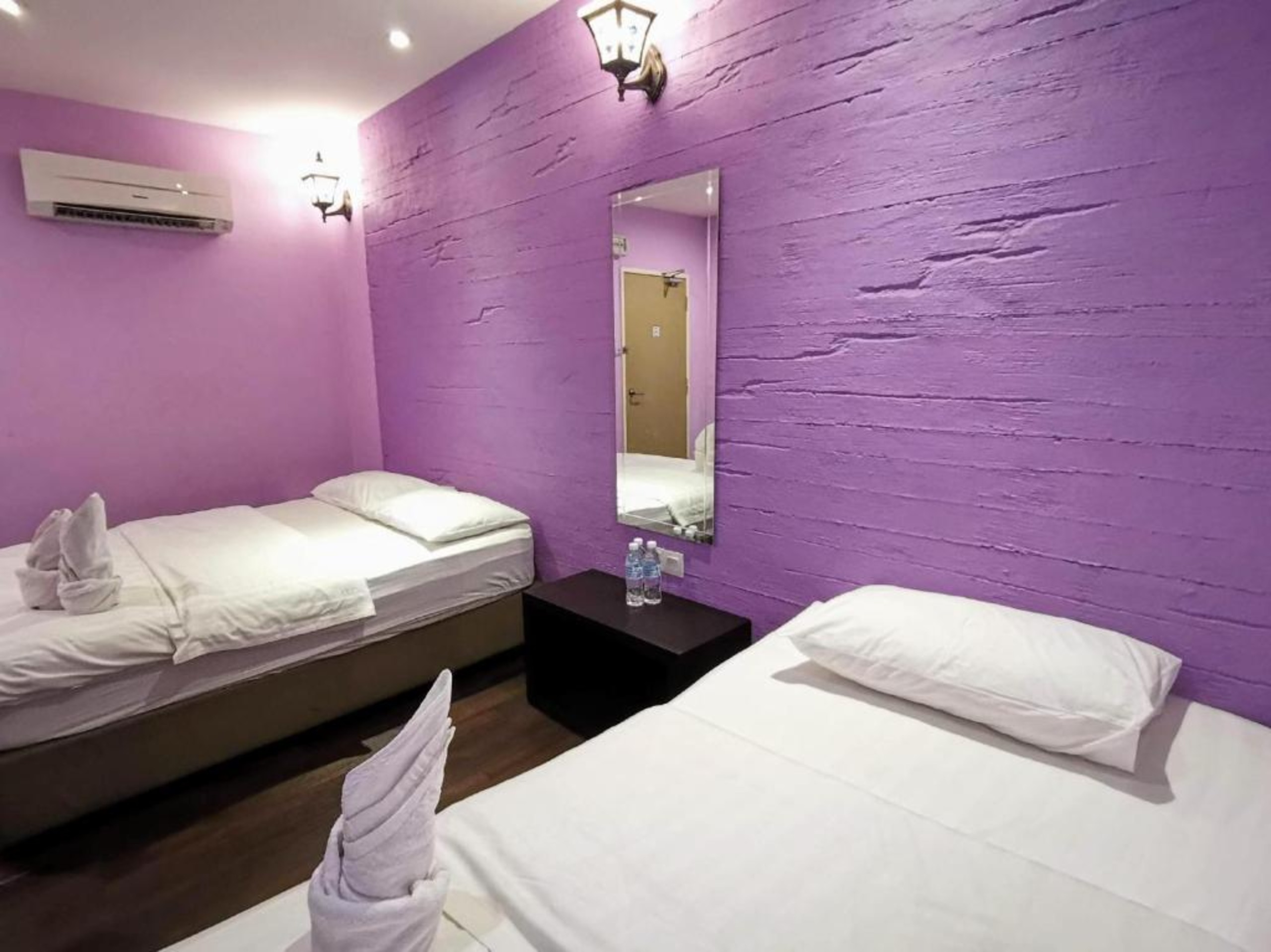 Juru Hotel 8/23