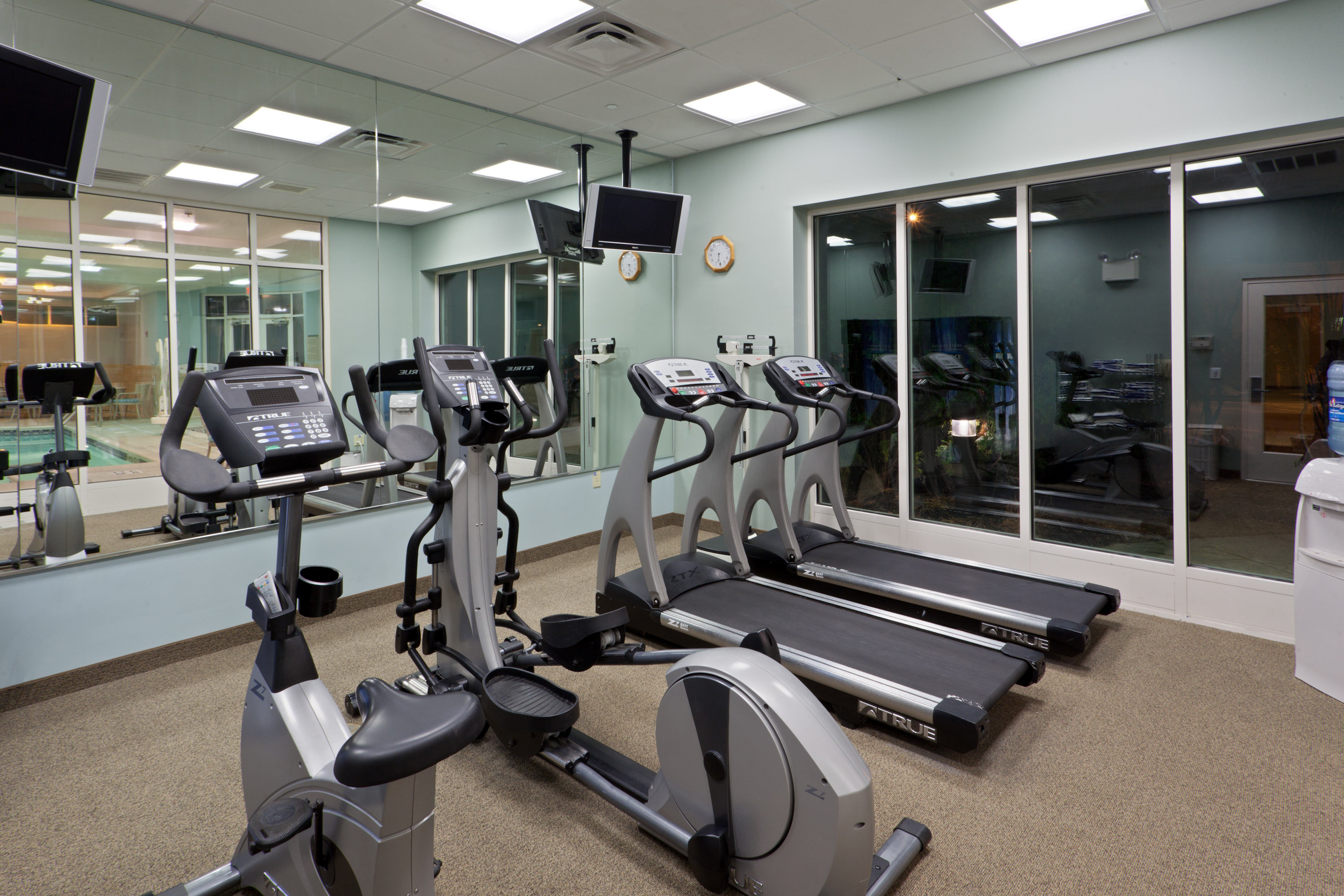 Holiday Inn Manahawkin/Long Beach Island 41/73