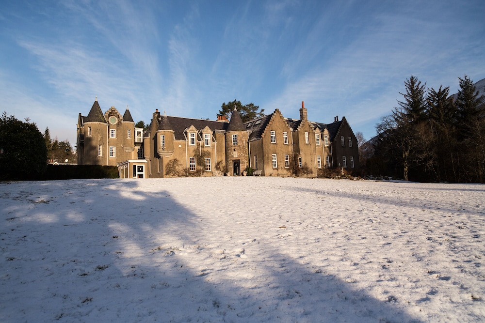 Dalmunzie Castle Hotel 74/77