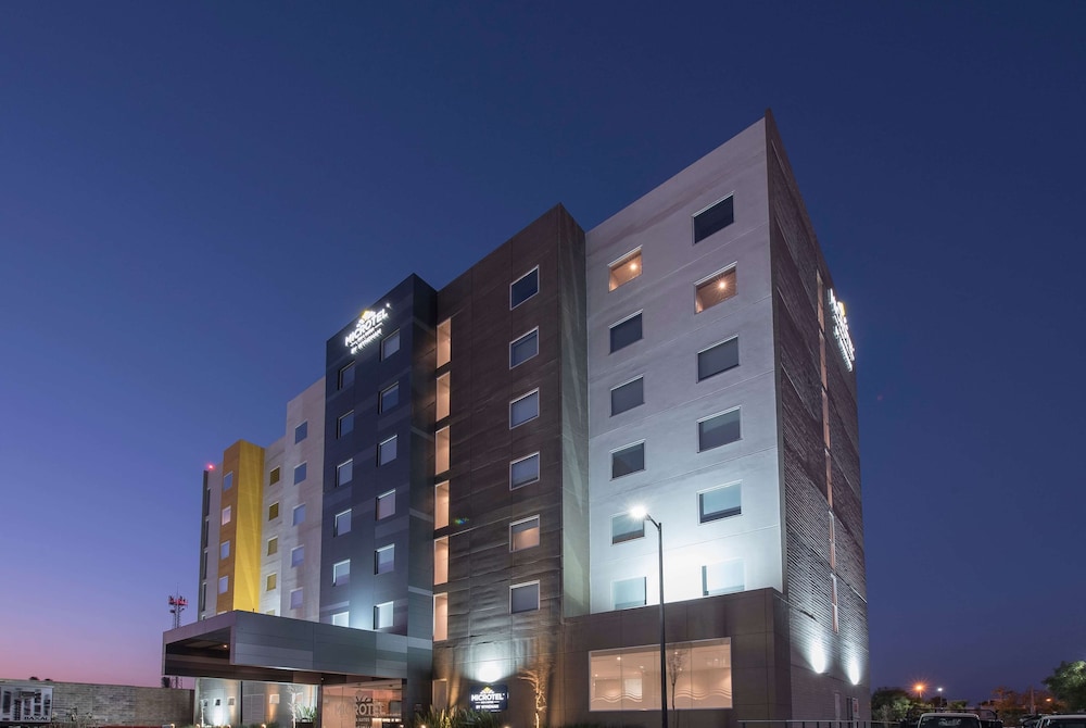 Microtel Inn & Suites by Wyndham Guadalajara Sur photo3
