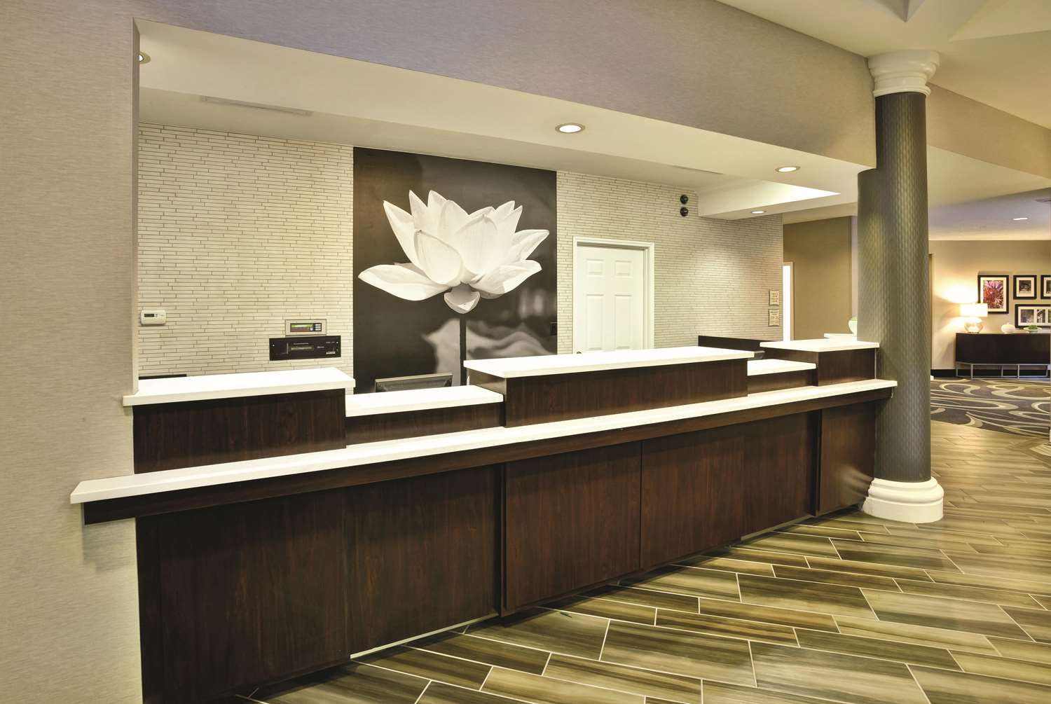 La Quinta Inn & Suites by Wyndham Birmingham Homewood 9/59
